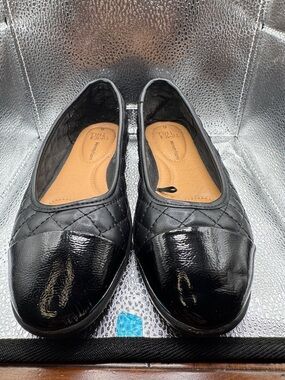 Dr. Scholl's Black Quilted Patent Toe Comfort Flats